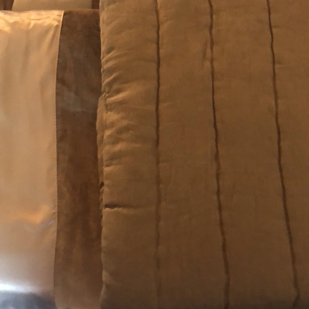Z Gallerie Velvet Duvet